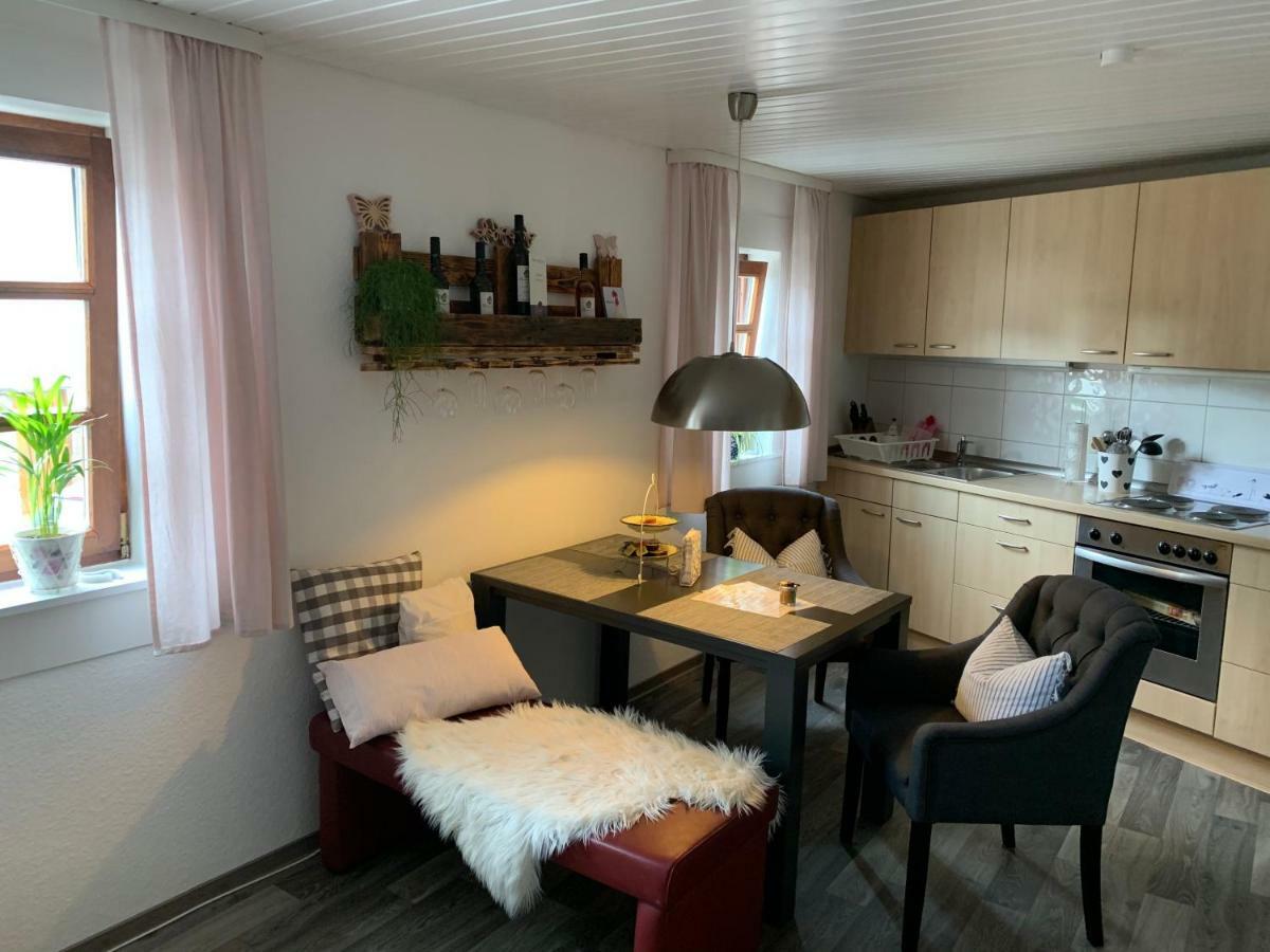 Ferienwohnung Sambachhaus Глайсцелн-Глайсхорбах Екстериор снимка